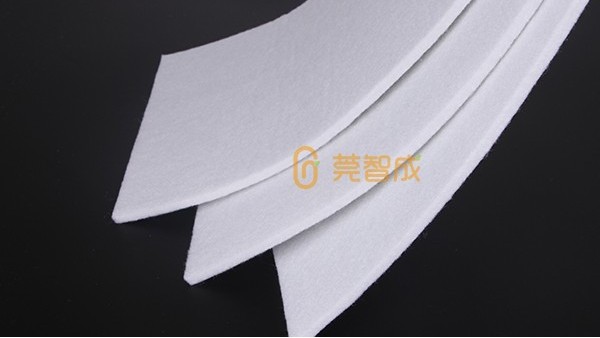 涤纶针刺毡在布袋除尘器中起着什么作用？